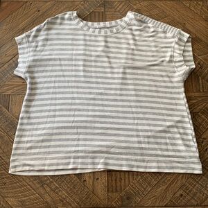Size 1x Jane + Delaney tee